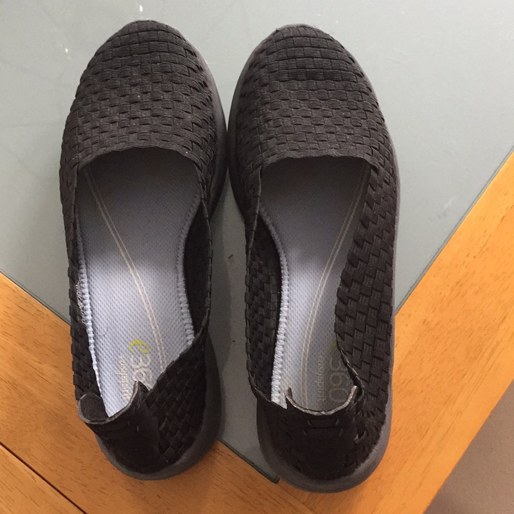 East spirit shoes black